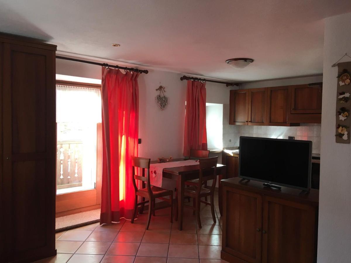 Ferienwohnung Lo Ponton Introd Exterior foto